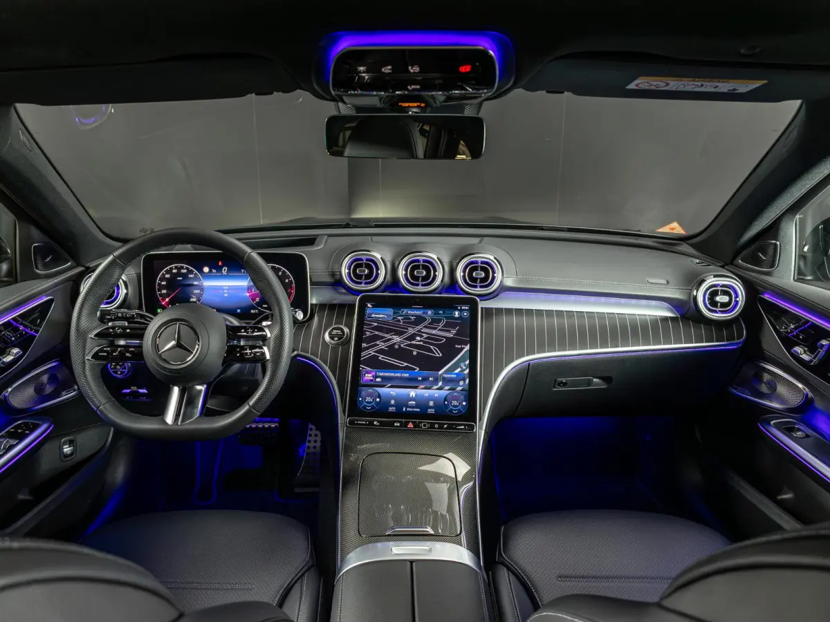 180 AMG Line Premium PLUS | Panorama dak | Trekhaak