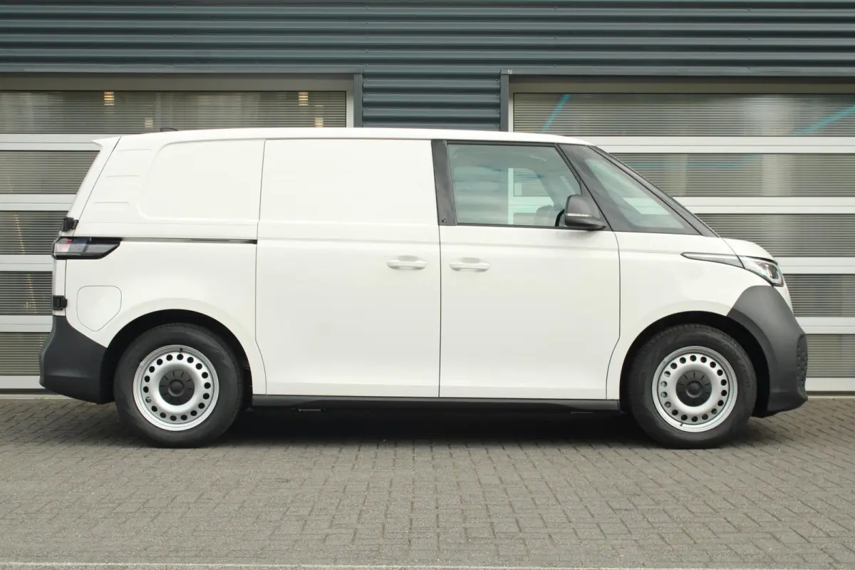 190pk Economy Limited Edition 59 kWh | Stoelverwarming | Achteruitrijcamera