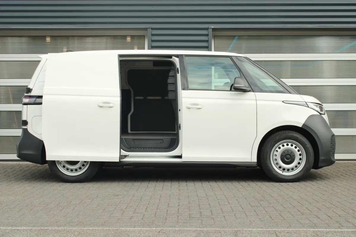 190pk Economy Limited Edition 59 kWh | Stoelverwarming | Achteruitrijcamera