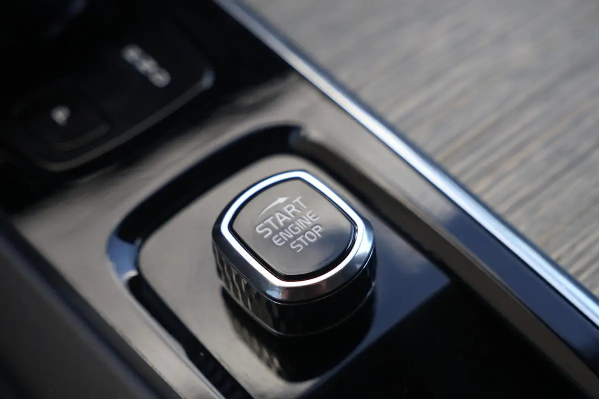 T6 Recharge AWD Inscription | Stoelverwarming | Trekhaak | Parkeercamera | Panoramadak | Long range | Pilot Assist | Leder | Keyless