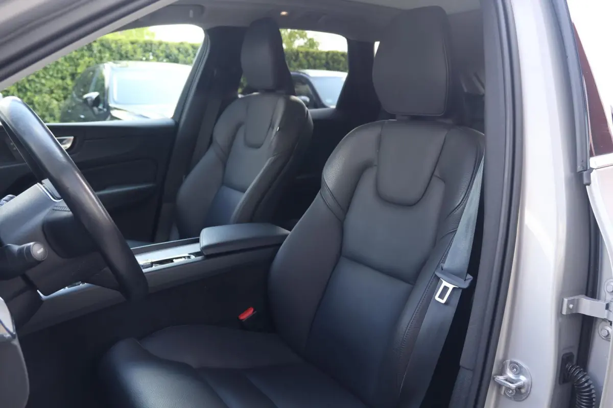 T6 Recharge AWD Inscription | Stoelverwarming | Trekhaak | Parkeercamera | Panoramadak | Long range | Pilot Assist | Leder | Keyless