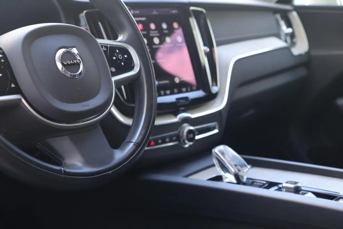 T6 Recharge AWD Inscription | Stoelverwarming | Trekhaak | Parkeercamera | Panoramadak | Long range | Pilot Assist | Leder | Keyless