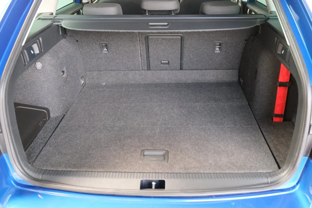 1.0 TSI Greentech Business Edition Plus - N.A.P. Airco, Cruise, Navi, PDC.
