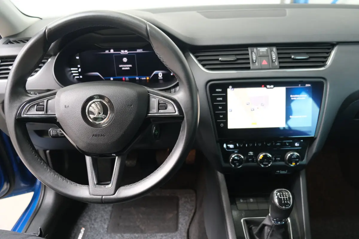 1.0 TSI Greentech Business Edition Plus - N.A.P. Airco, Cruise, Navi, PDC.