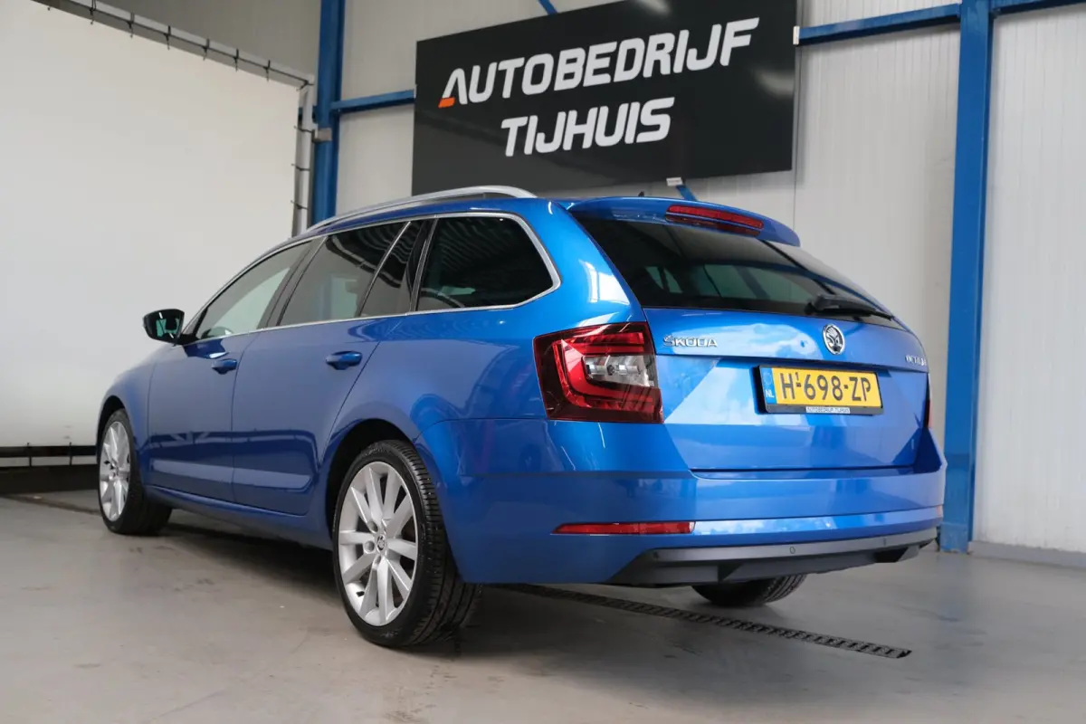 1.0 TSI Greentech Business Edition Plus - N.A.P. Airco, Cruise, Navi, PDC.