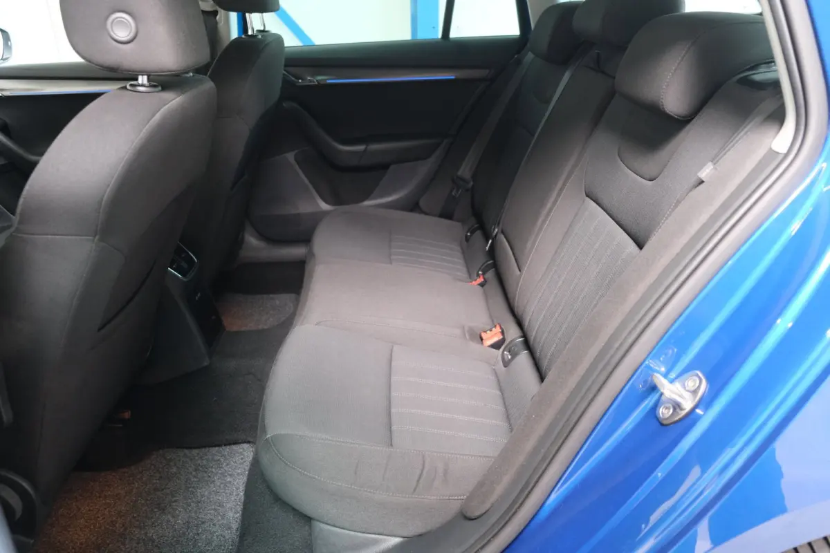 1.0 TSI Greentech Business Edition Plus - N.A.P. Airco, Cruise, Navi, PDC.