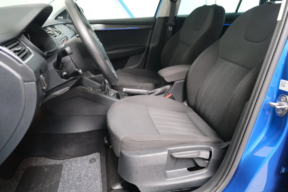 1.0 TSI Greentech Business Edition Plus - N.A.P. Airco, Cruise, Navi, PDC.