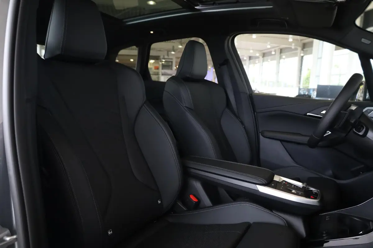225e xDrive | M Sport | Panoramadak | Driving Assistant Professional | Comfort Access | Head-Up Display | Trekhaak