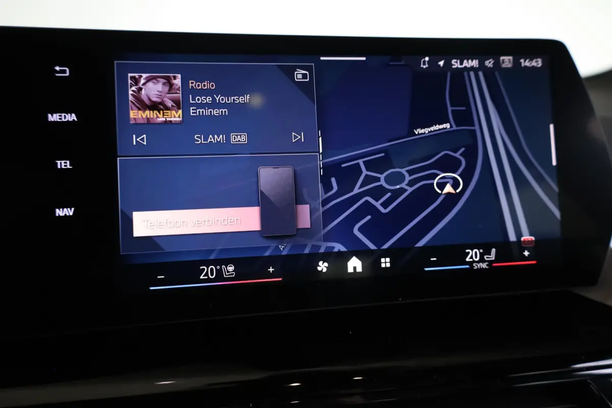 225e xDrive | M Sport | Panoramadak | Driving Assistant Professional | Comfort Access | Head-Up Display | Trekhaak