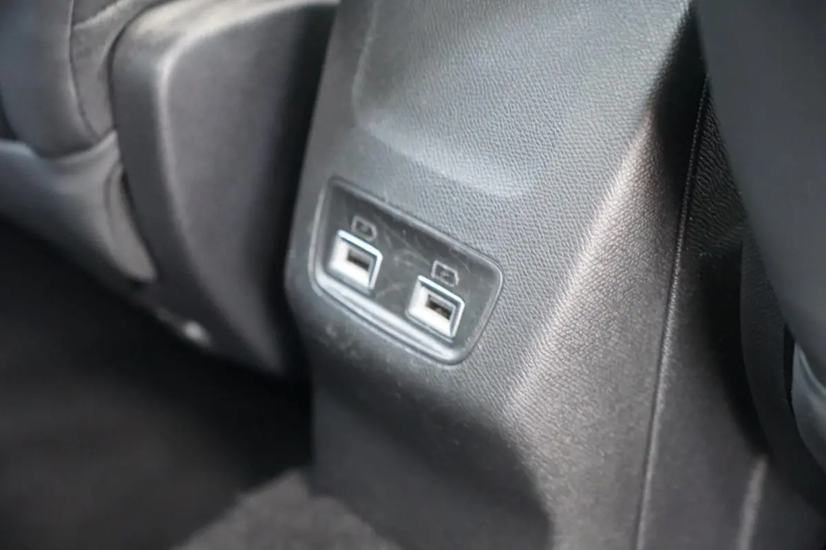 1.2 PureTech GT-line | Rouge Elixer | 3D-cockpit/AppleCarplay/LED/Camera/NAV - Lekker sportief!
