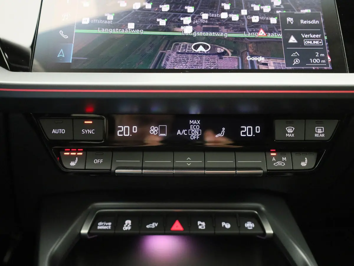 40 TFSI e S edition 204 PK l Demo l Adaptive cruise control l Panoramadak l Achteruitrijcamera l Navigatie l Stoelverwarming l Apple Carplay / Android Auto l Audi virtual cockpit plus l Opti