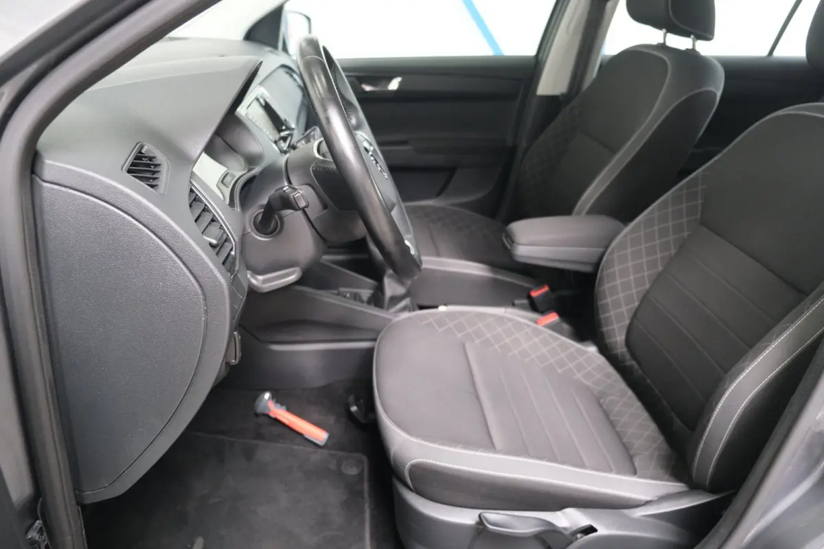 1.0 TSI Ambition - N.A.P. Airco, Cruise, PDC, Carplay, Navi.