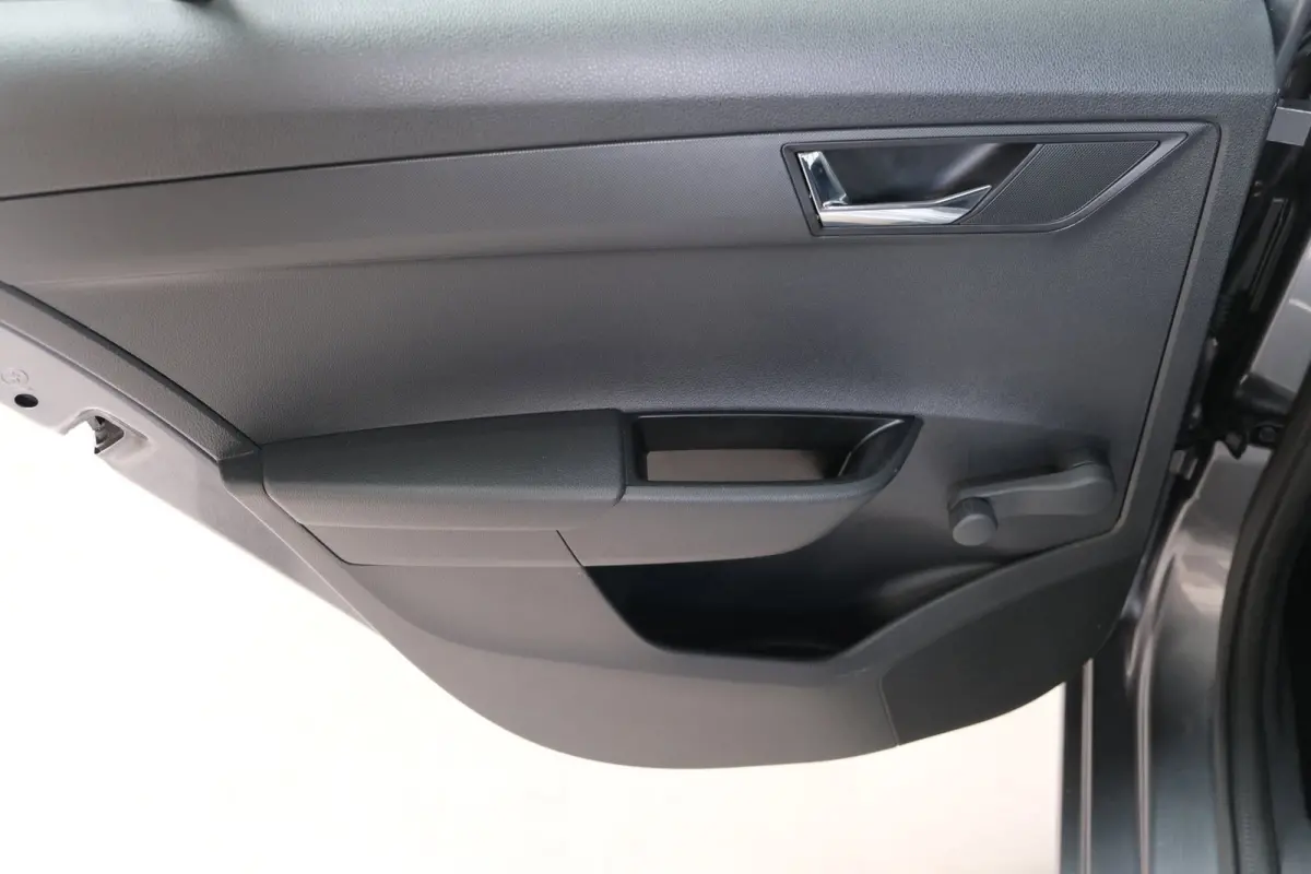 1.0 TSI Ambition - N.A.P. Airco, Cruise, PDC, Carplay, Navi.