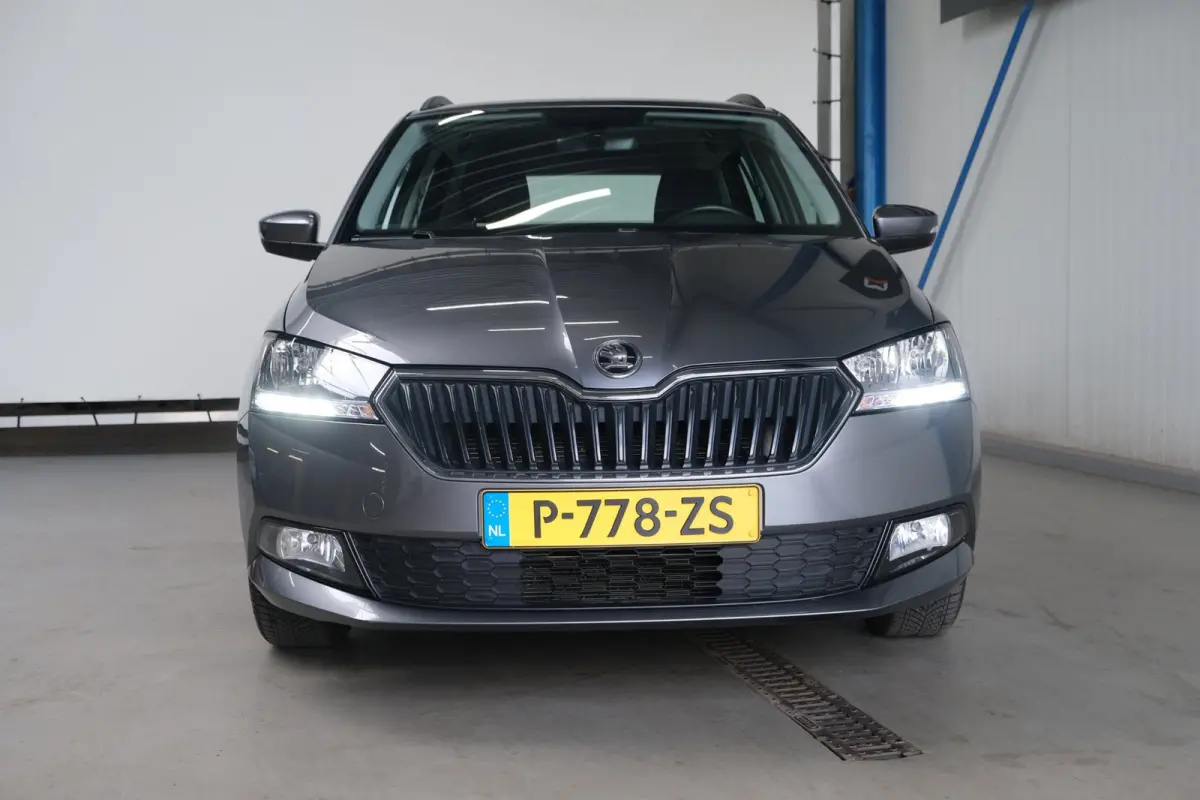 1.0 TSI Ambition - N.A.P. Airco, Cruise, PDC, Carplay, Navi.