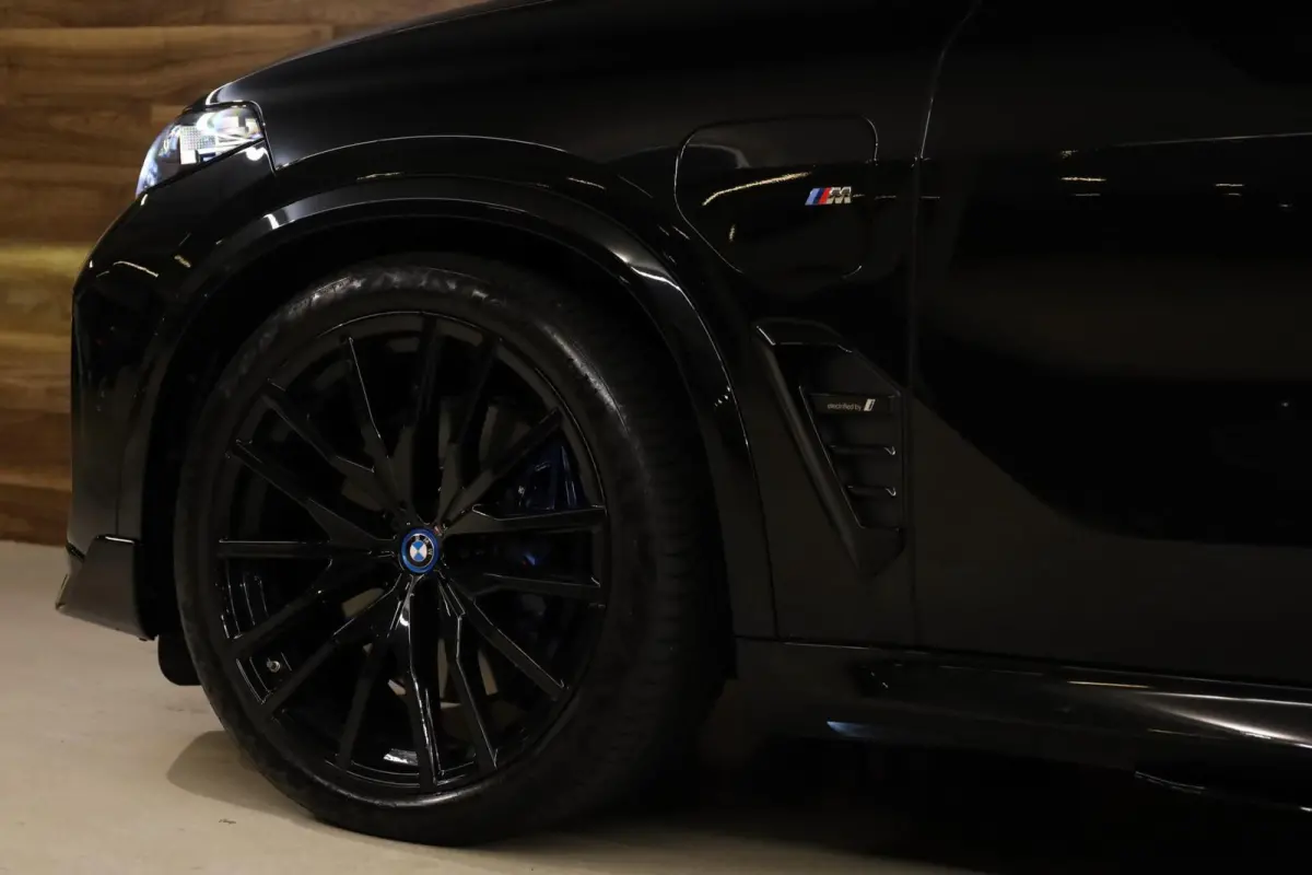 xDrive50e M-Sport|Aero|Skylounge|Pano|HUD|H&K|360|