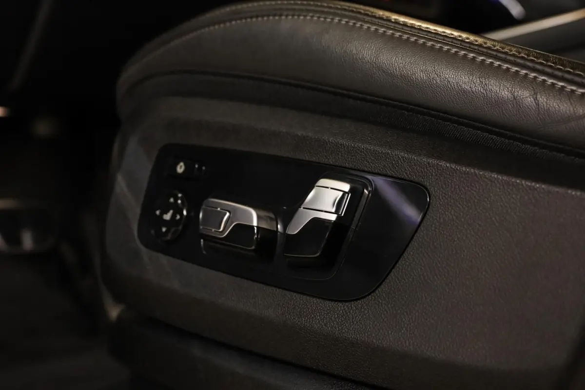 xDrive50e M-Sport|Aero|Skylounge|Pano|HUD|H&K|360|