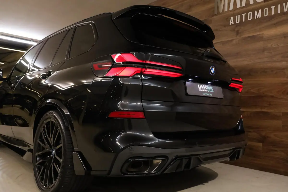 xDrive50e M-Sport|Aero|Skylounge|Pano|HUD|H&K|360|