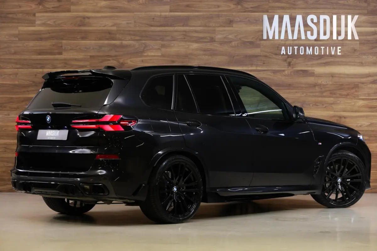 xDrive50e M-Sport|Individual|Skylounge|HUD|360|H&K|Aero|