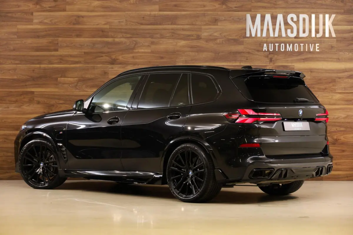 xDrive50e M-Sport|Individual|Skylounge|HUD|360|H&K|Aero|