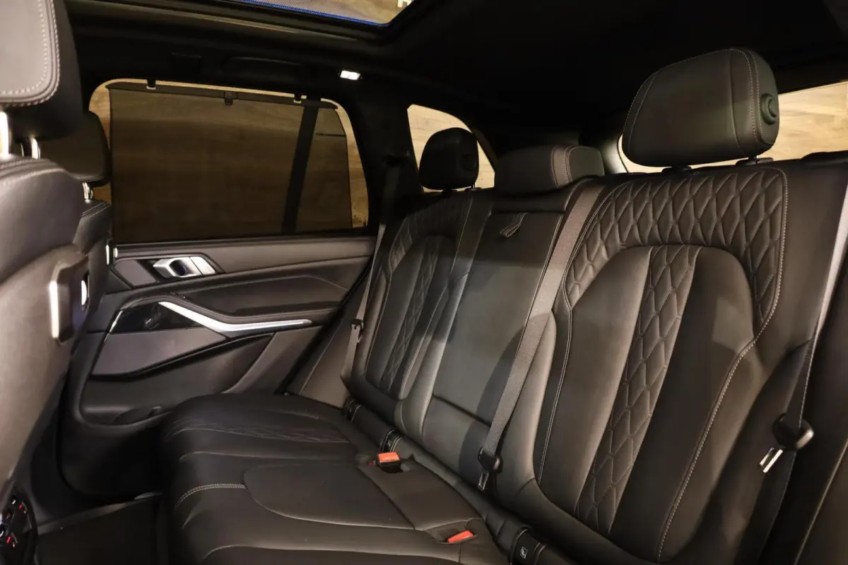 xDrive50e M-Sport|Individual|Skylounge|HUD|360|H&K|Aero|