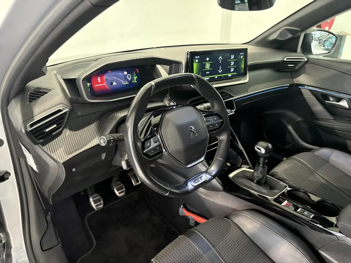 1.2 PureTech GT | Trekhaak afneembaar | Apple Carplay/Android Auto | Camera