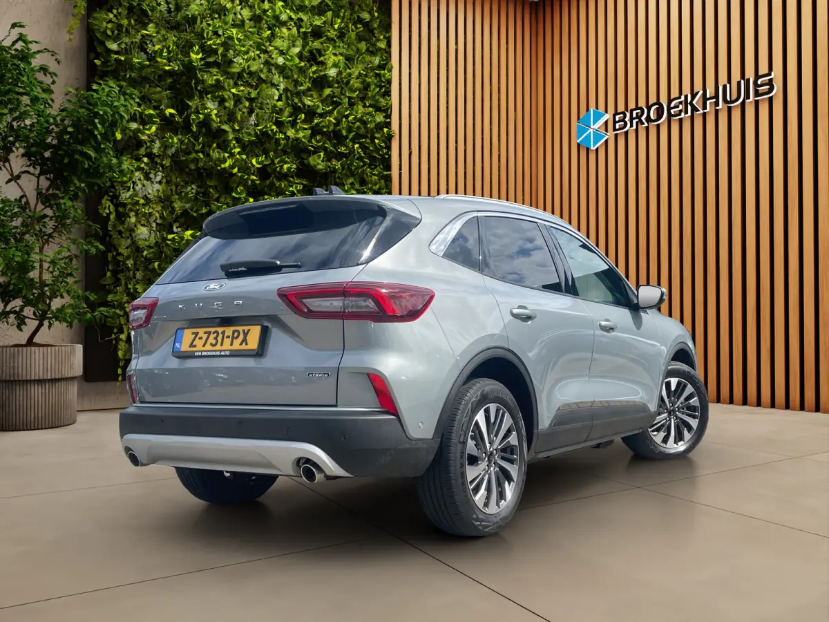 2.5 PHEV Titanium | Apdaptieve Cruise | Carplay | Stoel- stuurverw. | Afneembare trekhaak | 360 camera |