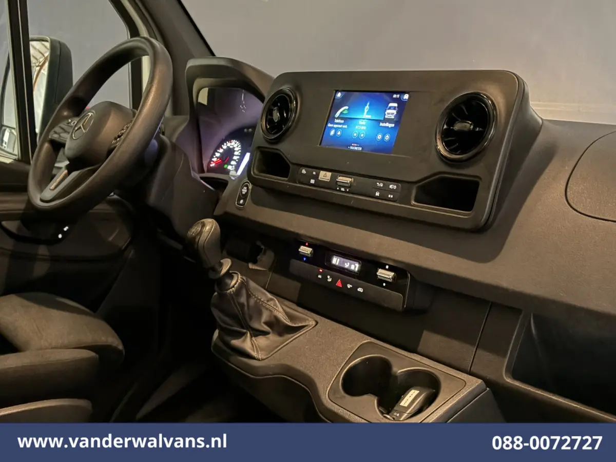 314 CDI 143pk Bakwagen 1017kg Laadvermogen Laadklep Zijdeur Euro6 Airco | Camera Apple Carplay, Android Auto