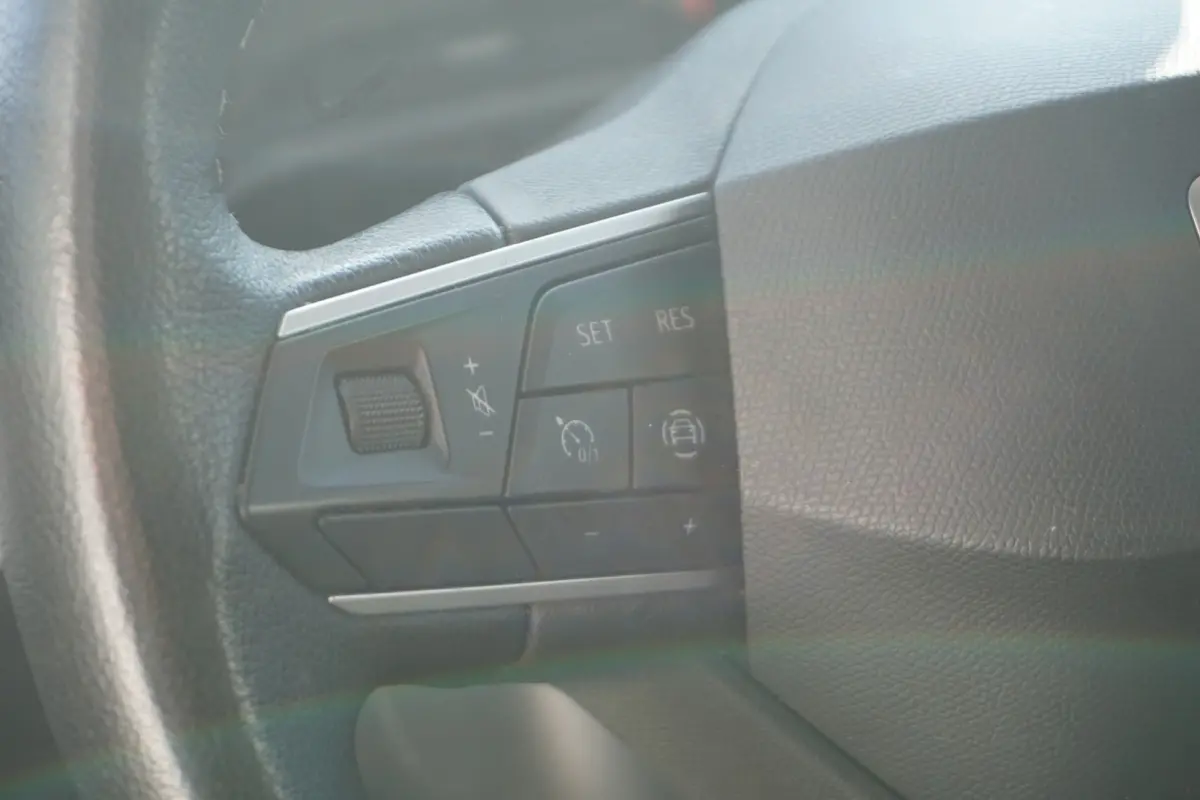 1.0 TSI Style Facelift | CARPLAY | CLIMATE | PDC |