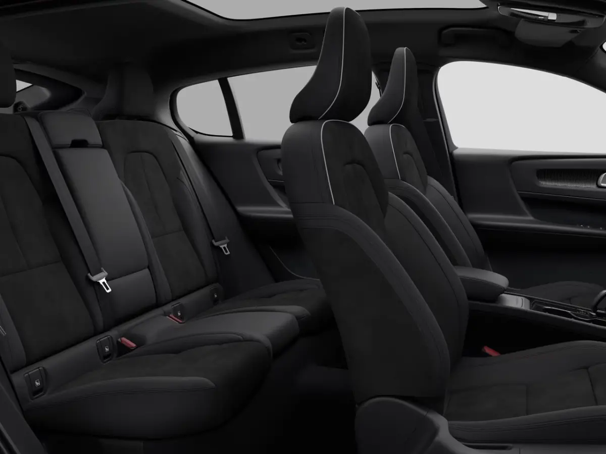 Single Motor Extended Range Ultra Europa 82 kWh | Achterbank verwarmd | All seasonbanden | Apple Carplay/Android Auto|telefoonintegratie premium
