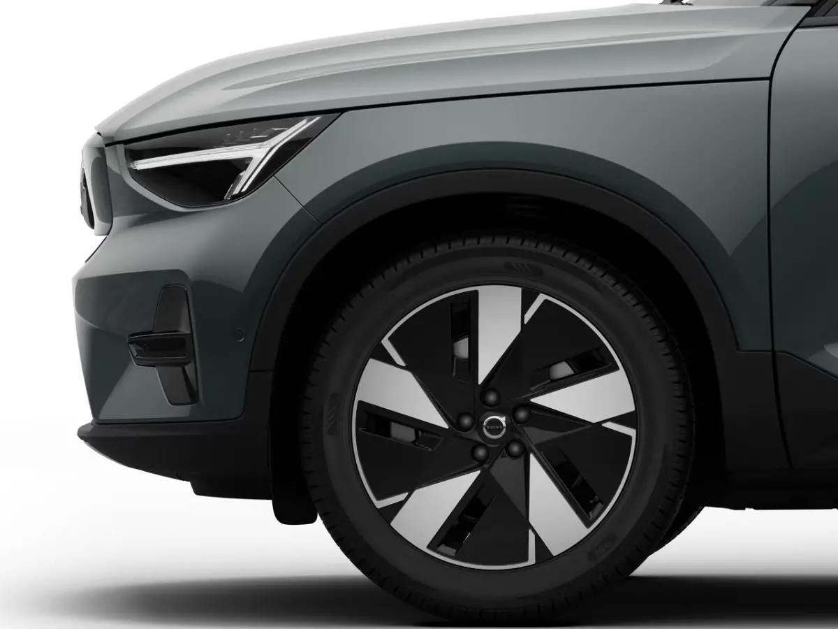 Single Motor Extended Range Ultra Europa 82 kWh | Achterbank verwarmd | All seasonbanden | Apple Carplay/Android Auto|telefoonintegratie premium