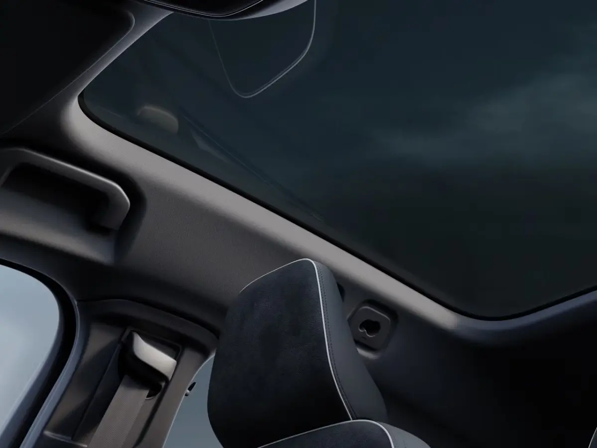 Single Motor Extended Range Ultra Europa 82 kWh | Achterbank verwarmd | All seasonbanden | Apple Carplay/Android Auto|telefoonintegratie premium