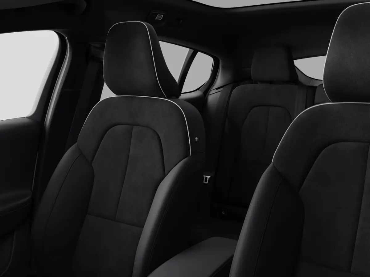 Single Motor Extended Range Ultra Europa 82 kWh | Achterbank verwarmd | All seasonbanden | Apple Carplay/Android Auto|telefoonintegratie premium