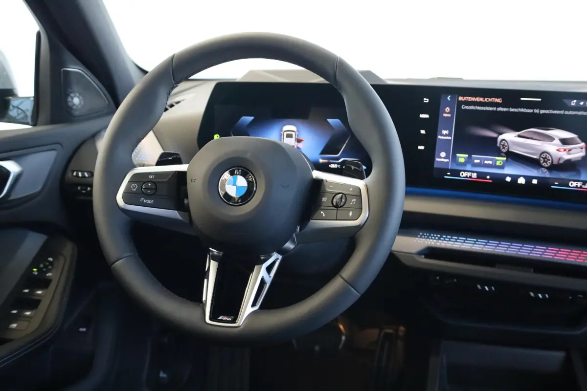 120 | M Sport Pro | Panoramadak | Harman/Kardon | Driving Assistant Plus | Comfort Access | Head-Up Display
