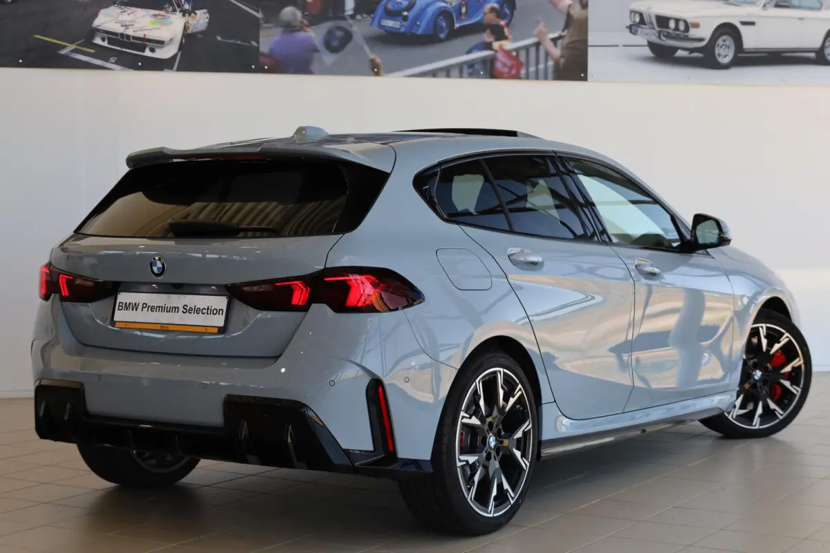 120 | M Sport Pro | Panoramadak | Harman/Kardon | Driving Assistant Plus | Comfort Access | Head-Up Display