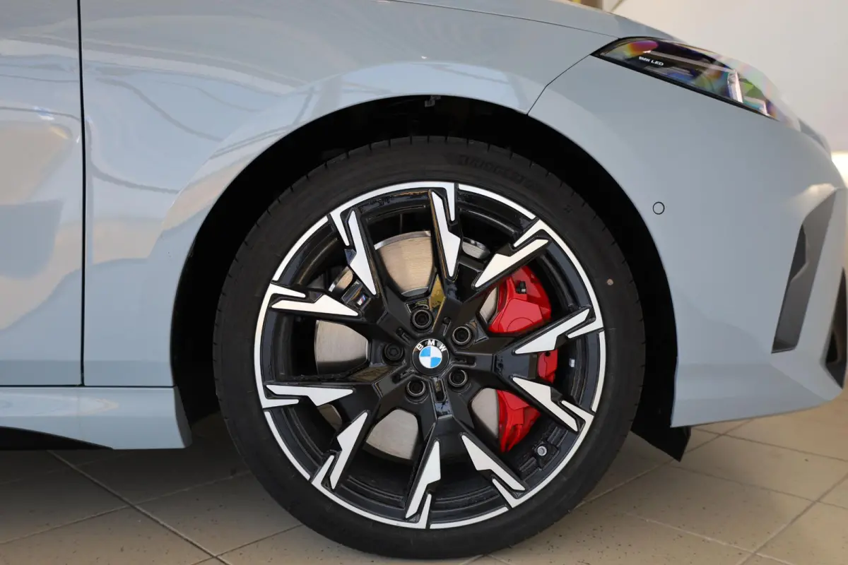 120 | M Sport Pro | Panoramadak | Harman/Kardon | Driving Assistant Plus | Comfort Access | Head-Up Display
