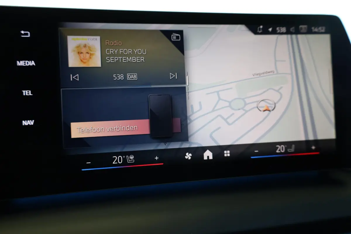 120 | M Sport Pro | Panoramadak | Harman/Kardon | Driving Assistant Plus | Comfort Access | Head-Up Display