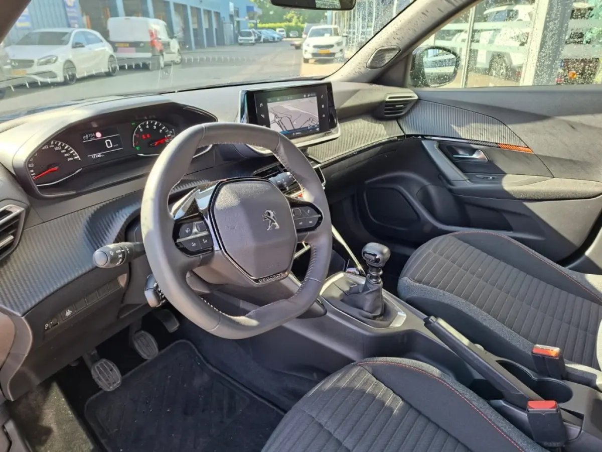 1.2 PURETECH STYLE AIRCO NAVI CRUISE PDC CARPLAY STOELVW