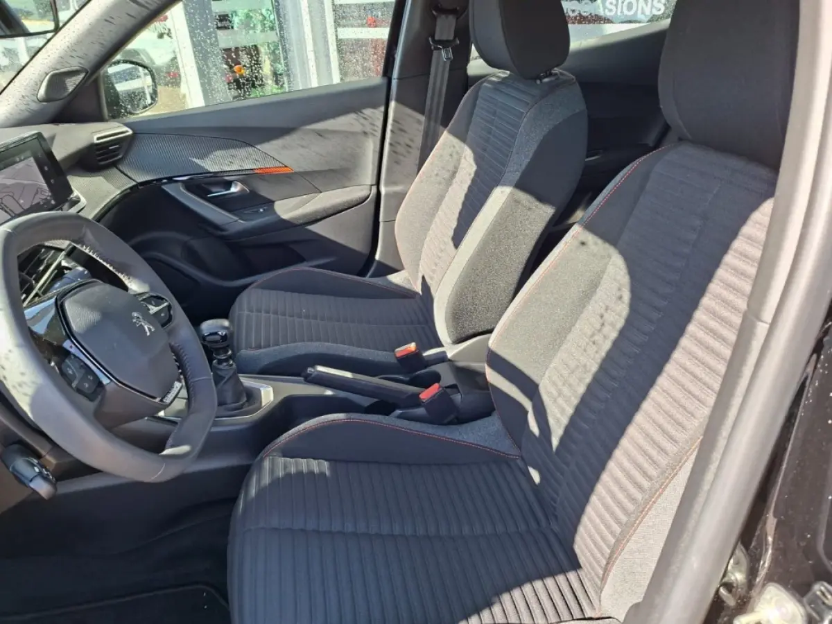 1.2 PURETECH STYLE AIRCO NAVI CRUISE PDC CARPLAY STOELVW