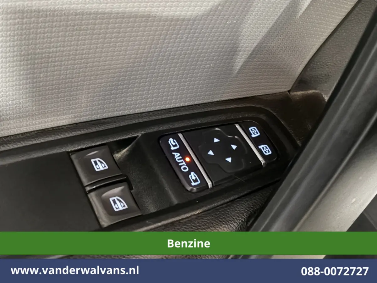 1.3 TCe 131pk Benzine L1H1 Euro6 Airco | Camera | LED | Apple Carplay | Cruisecontrol Android Auto, Parkeersensoren, Elektrische inklapbare spiegels, 1500kg trekvermogen