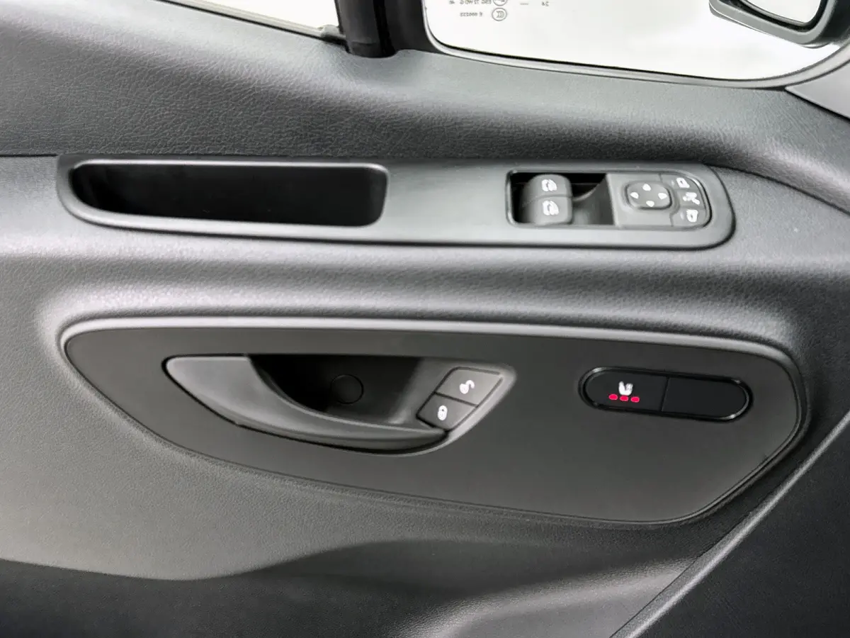317 1.9 CDI L2 Select Navigatie Trekhaak 3500kg Betimmering Led Facelift BPM-vrij