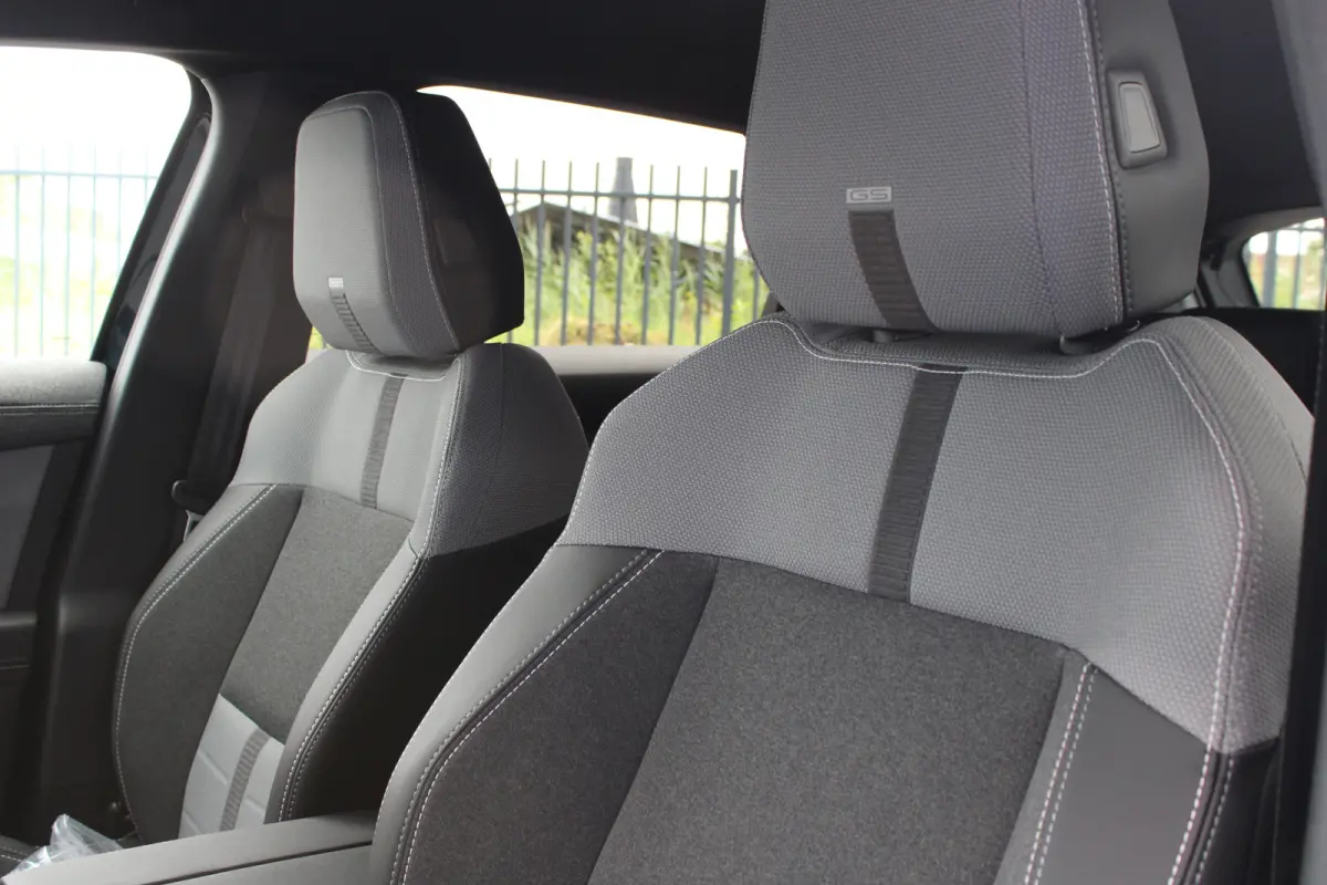 1.6 Turbo Plug-in-Hybrid GS Automaat | Camera | Navigatie | Focal | Carplay | Trekhaak | Stoelverwarming |