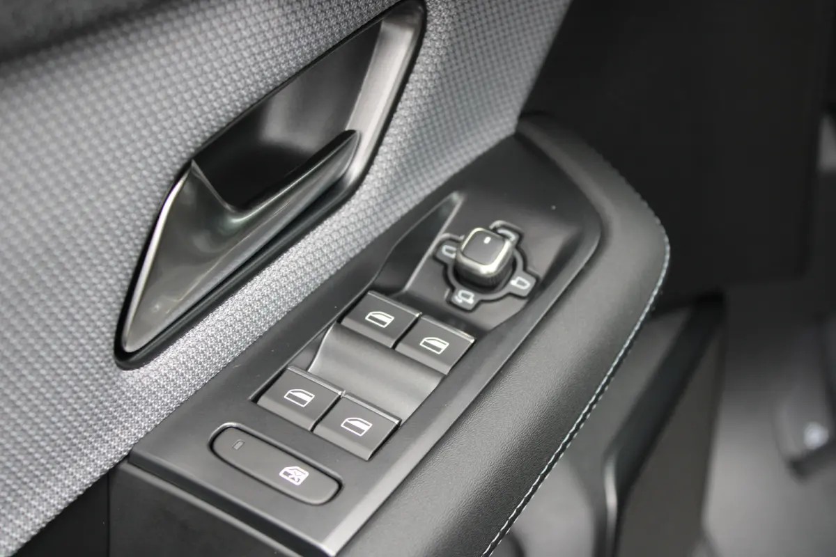 1.6 Turbo Plug-in-Hybrid GS Automaat | Camera | Navigatie | Focal | Carplay | Trekhaak | Stoelverwarming |