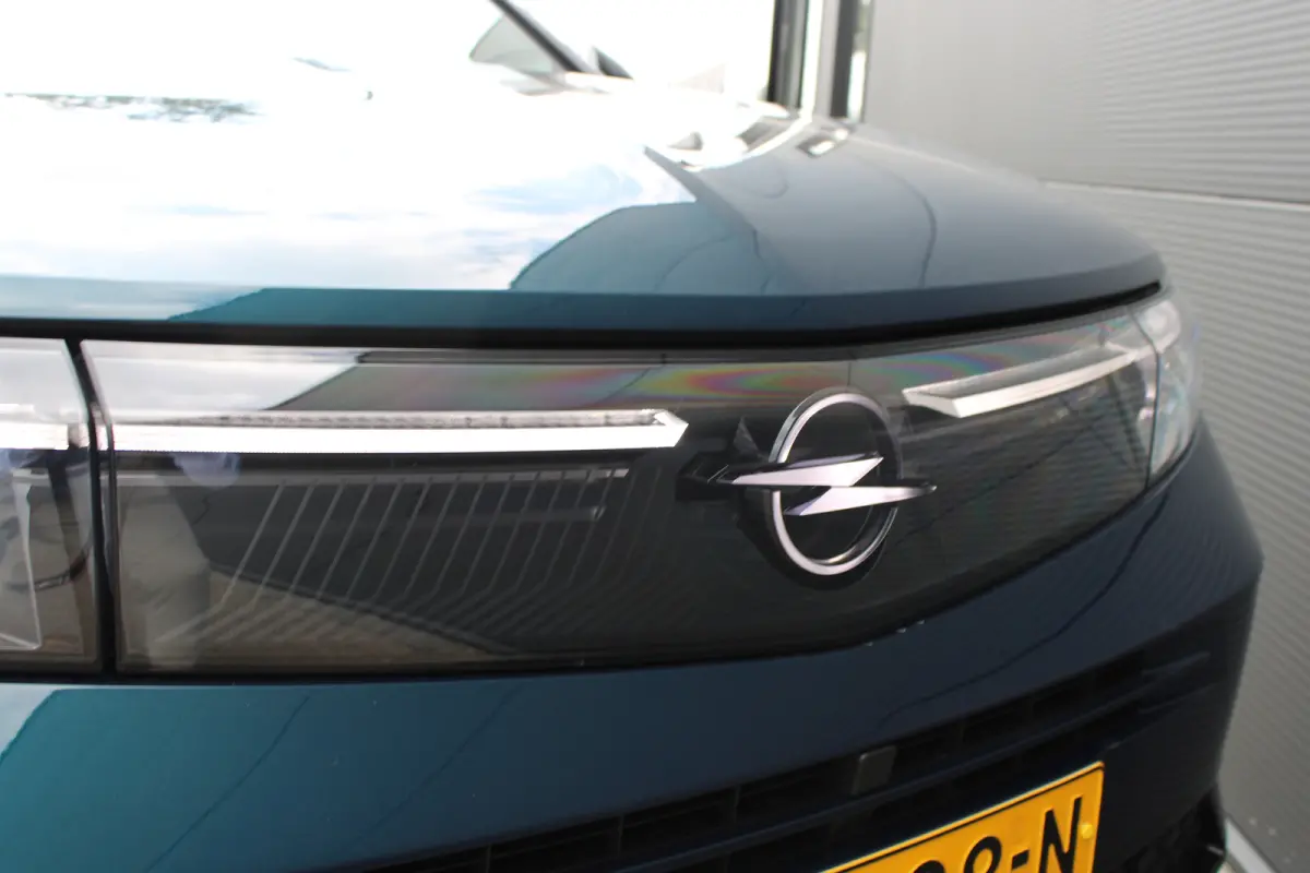 1.6 Turbo Plug-in-Hybrid GS Automaat | Camera | Navigatie | Focal | Carplay | Trekhaak | Stoelverwarming |