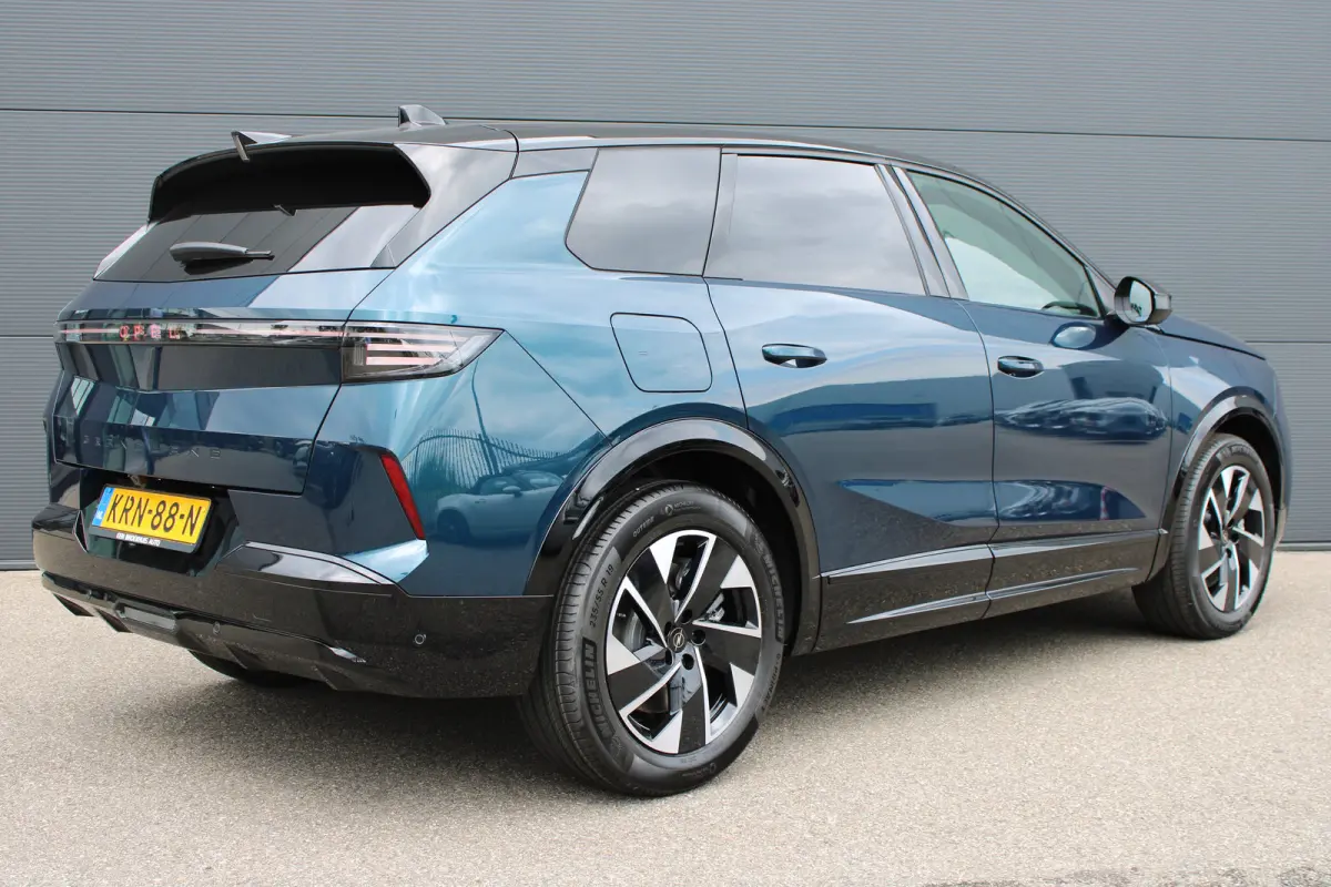 1.6 Turbo Plug-in-Hybrid GS Automaat | Camera | Navigatie | Focal | Carplay | Trekhaak | Stoelverwarming |