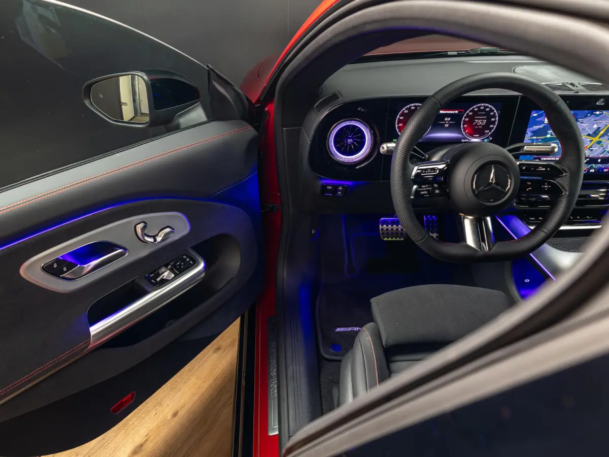 Limousine 250+ Launch Edition 85.5 kWh