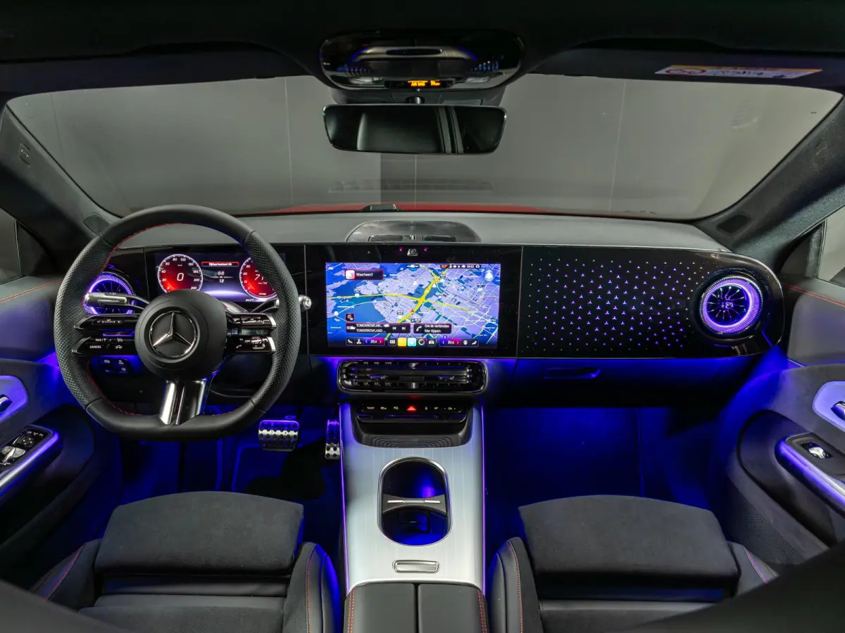 Limousine 250+ Launch Edition 85.5 kWh