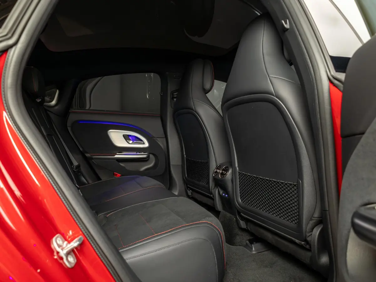 Limousine 250+ Launch Edition 85.5 kWh