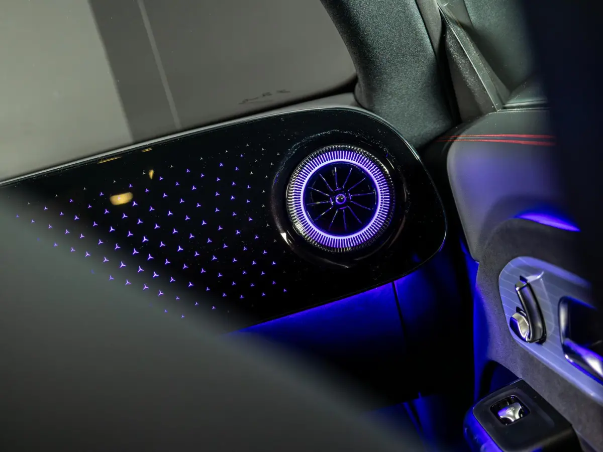 Limousine 250+ Launch Edition 85.5 kWh