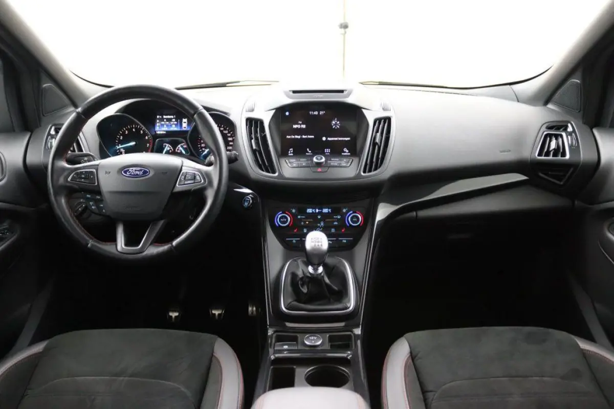 1.5 EcoBoost ST Line , trekhaak wegklapbaar  , pano dak