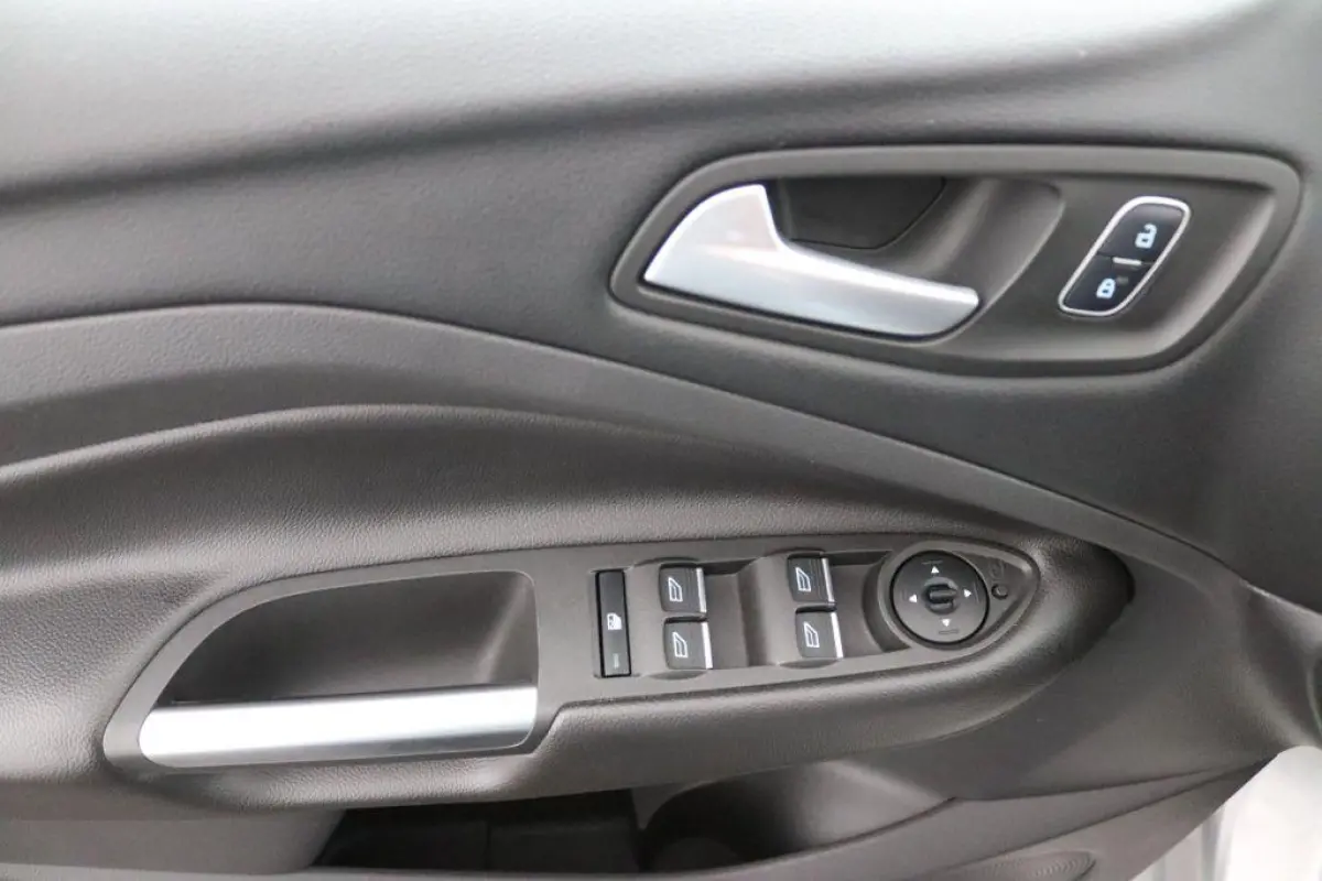 1.5 EcoBoost ST Line , trekhaak wegklapbaar  , pano dak